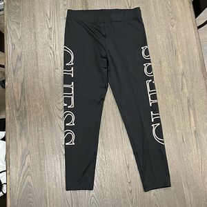 NWOT Guess Black Cropped Capri Leggings Logo Print Size L